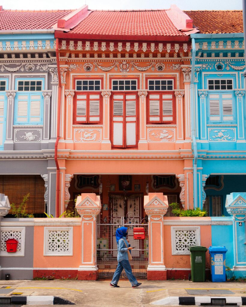 colourful historical sites tour